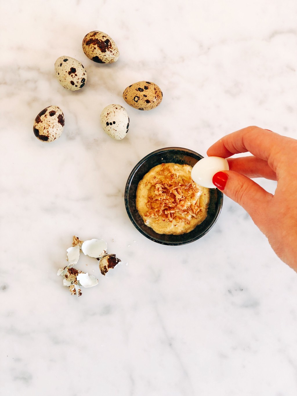 Kwarteleitjes met curry –&nbsp;mayonaise