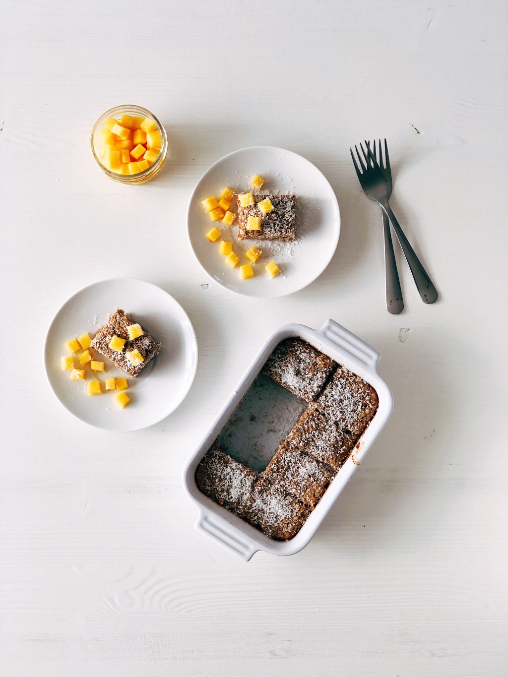 Gebakken havermout met kokos, banaan &&nbsp;mango