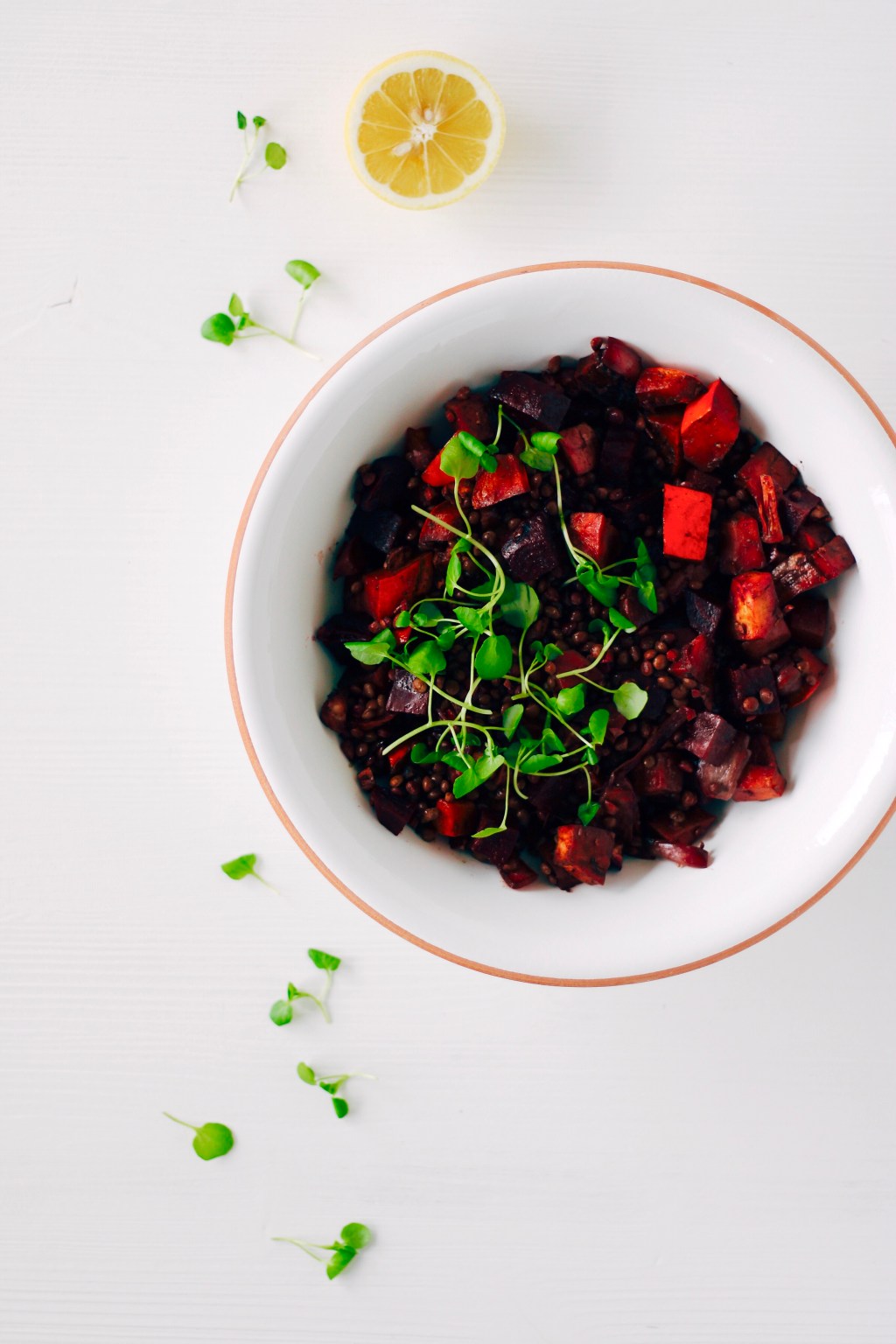 Salade van geroosterde wintergroenten &&nbsp;linzen