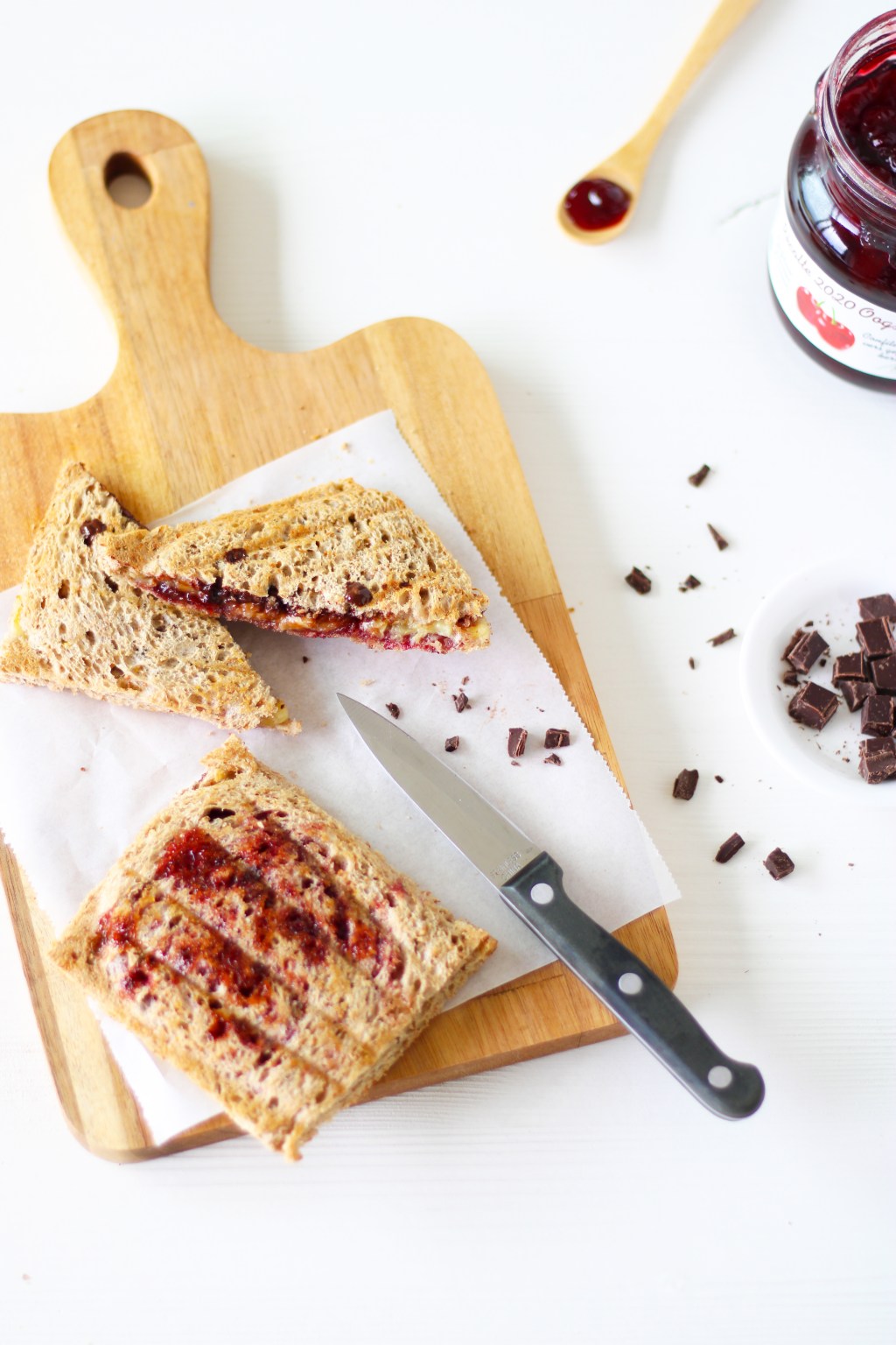 Croque’s met kersenconfituur, banaan &&nbsp;chocolade